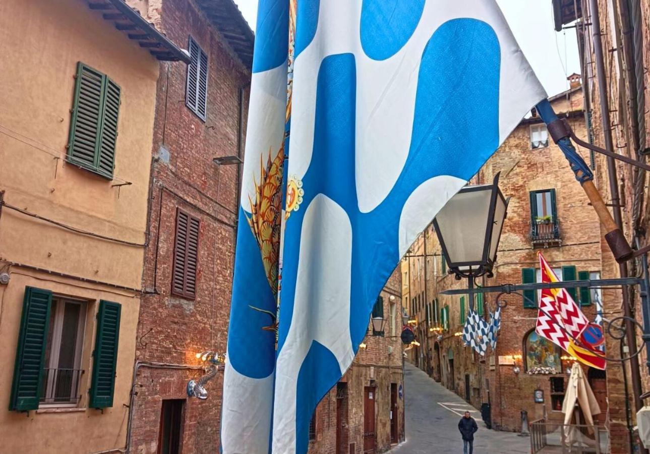 Gli Archi Nel Cuore Di سيينا المظهر الخارجي الصورة